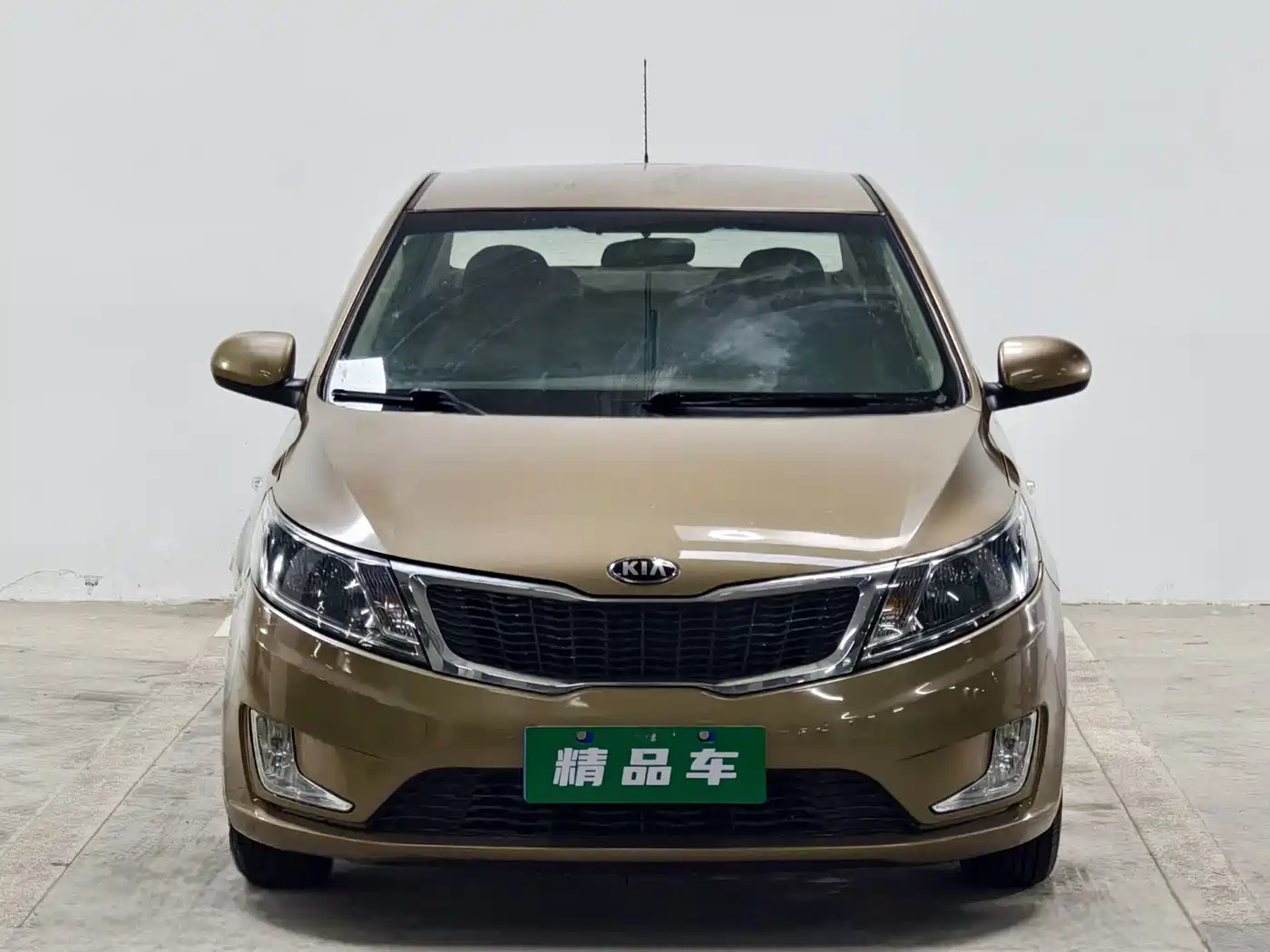 Photo 2 - Kia K2