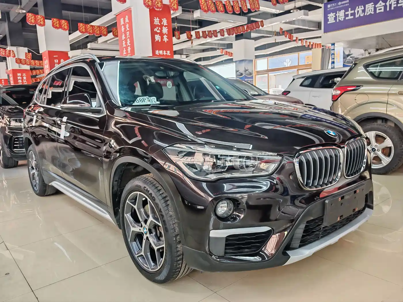 BMW X1 2019 sDrive18Li Premium Model фото 3
