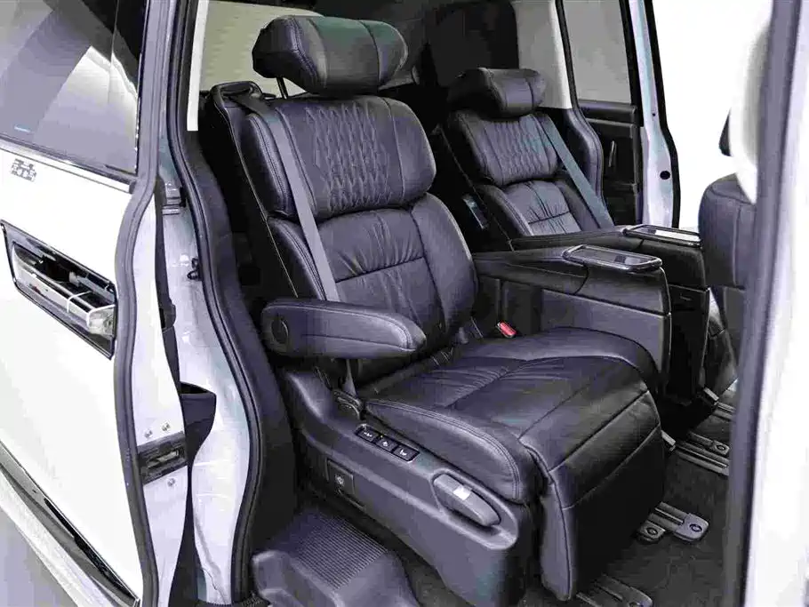 Honda Elysion 2024 2024 2.0L e:HEV Luxury Edition