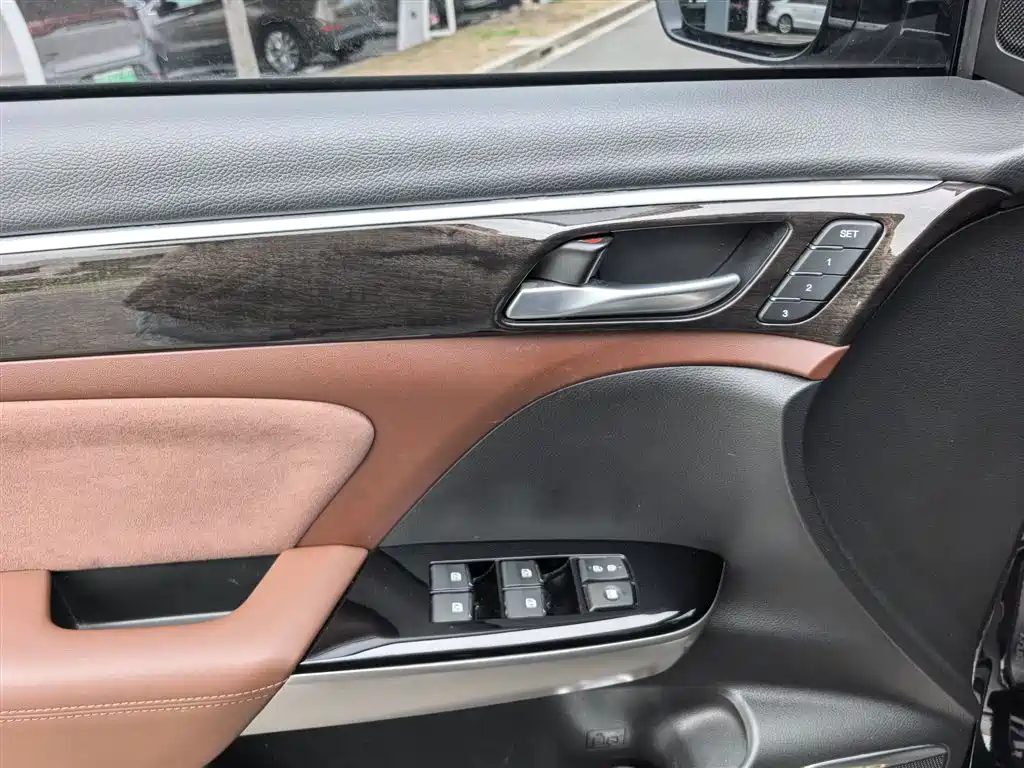 GAC Trumpchi Trumpchi GS8 2019 390T 2WD Luxury Smart Connect Edition (7-seater) фото 13