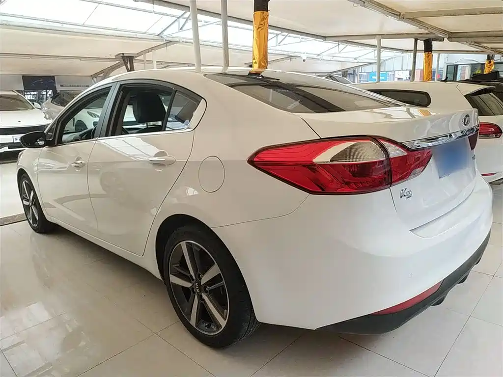 Kia K3 2017 1.6L Automatic 15th Anniversary Special GLS фото 5