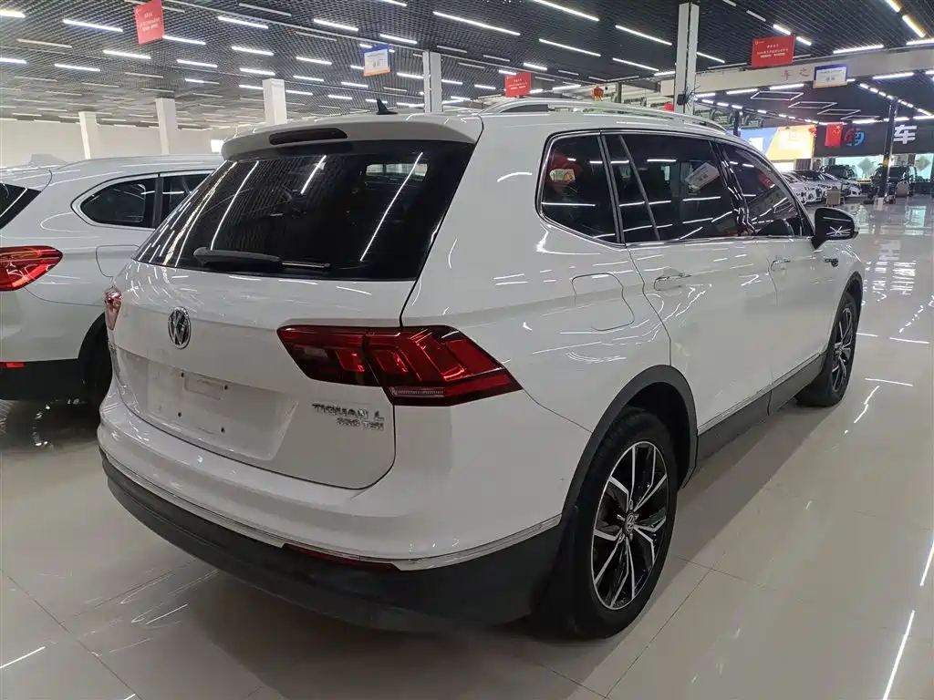 Volkswagen Tiguan L 2019 Facelift 330TSI Auto 2WD Smart Luxury China VI фото 7