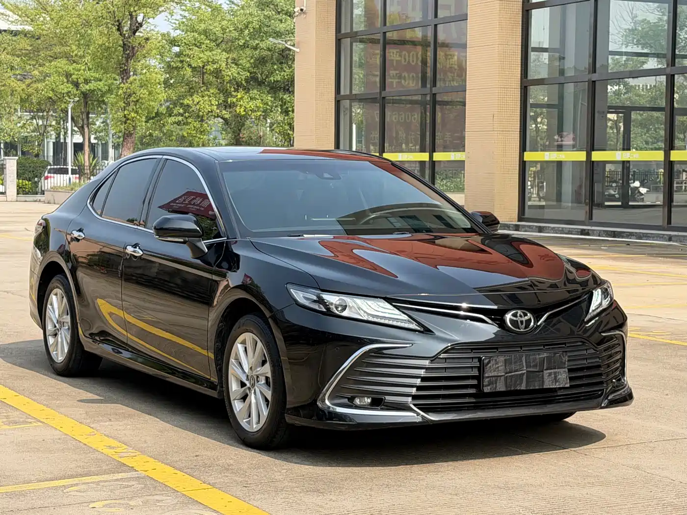 Toyota Camry 2021 2.0G Luxury Edition фото 3