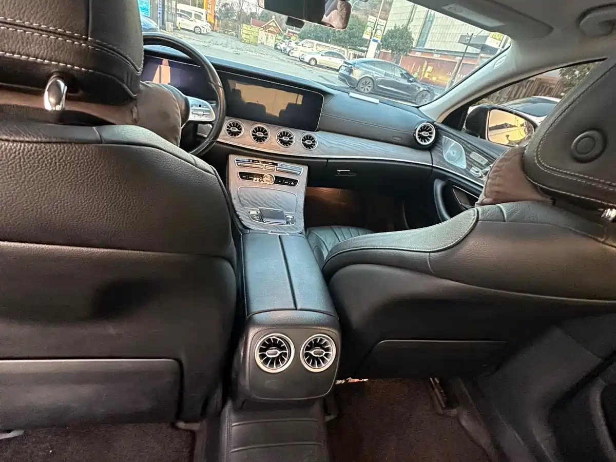 MERCEDES-BENZ CLS