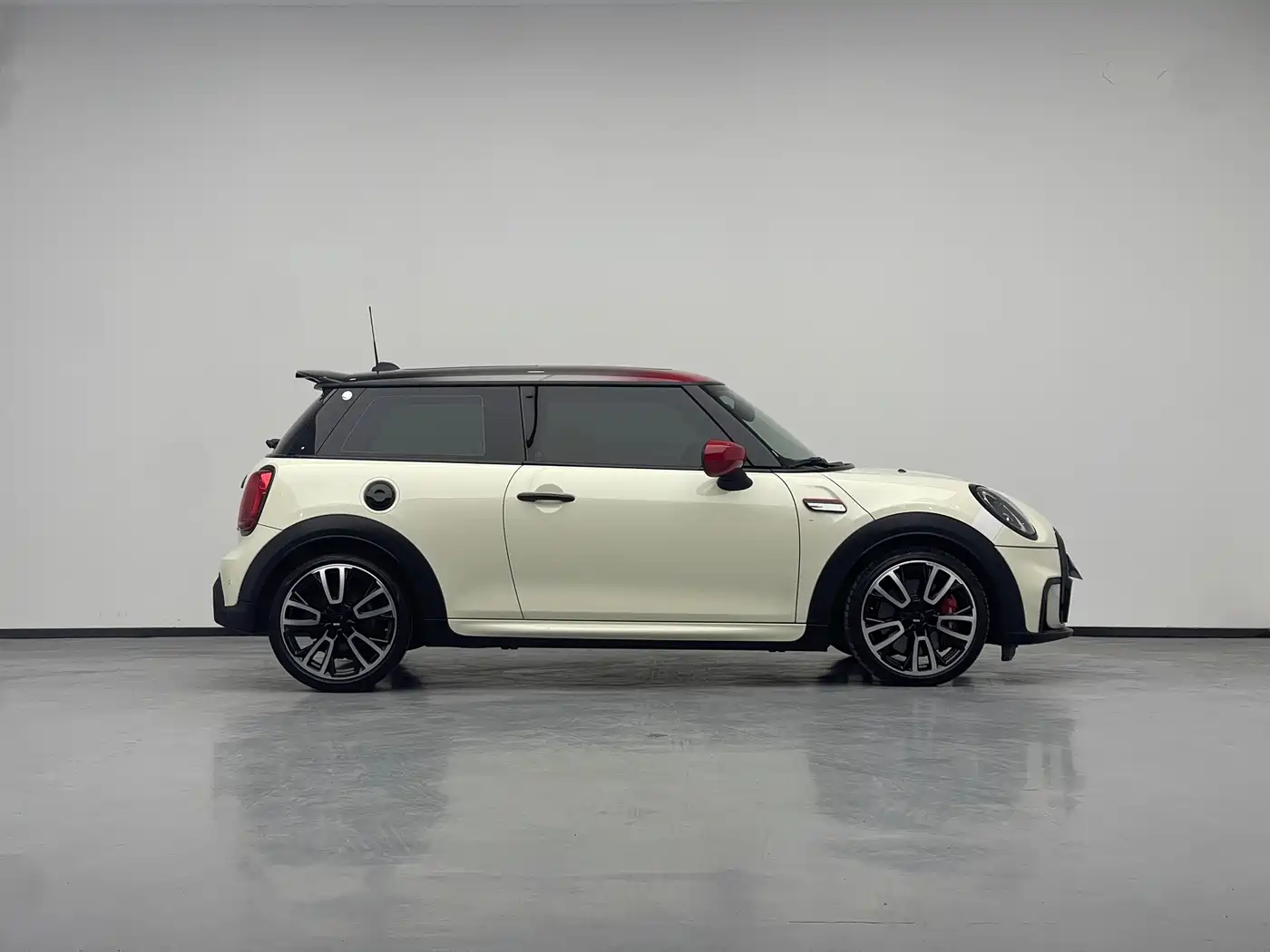 MINI JCW 2022 2023 2.0T JOHN COOPER WORKS Pat Moss Tribute Edition