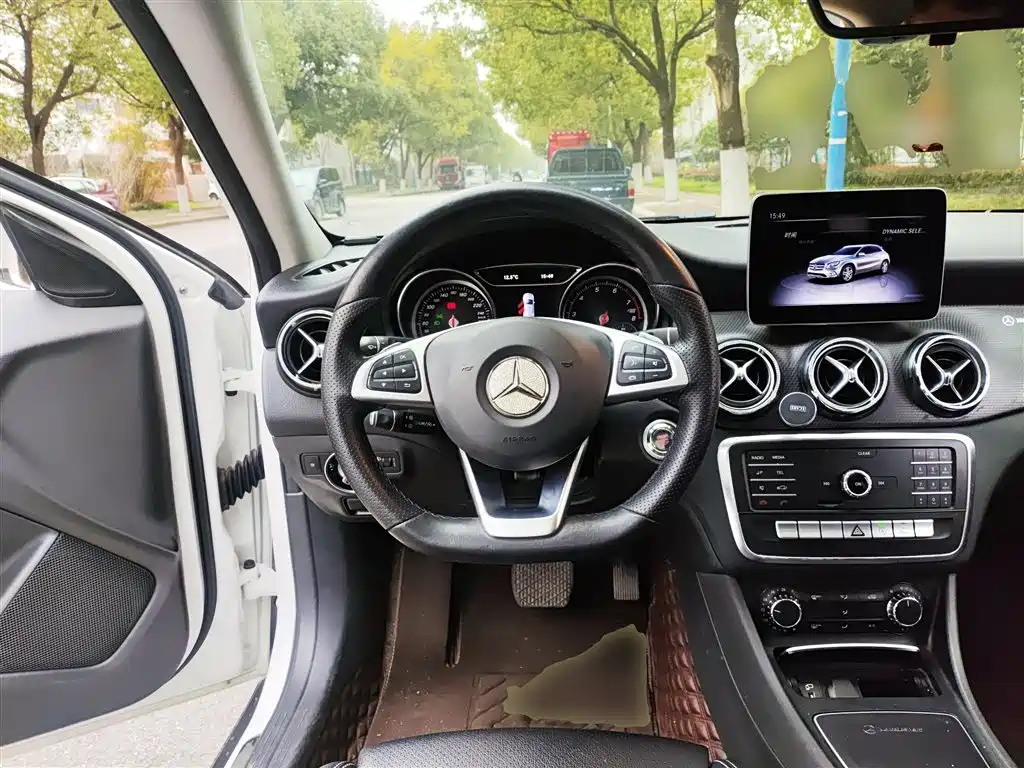 Mercedes-Benz GLA 2019 GLA 200 Dynamic фото 7