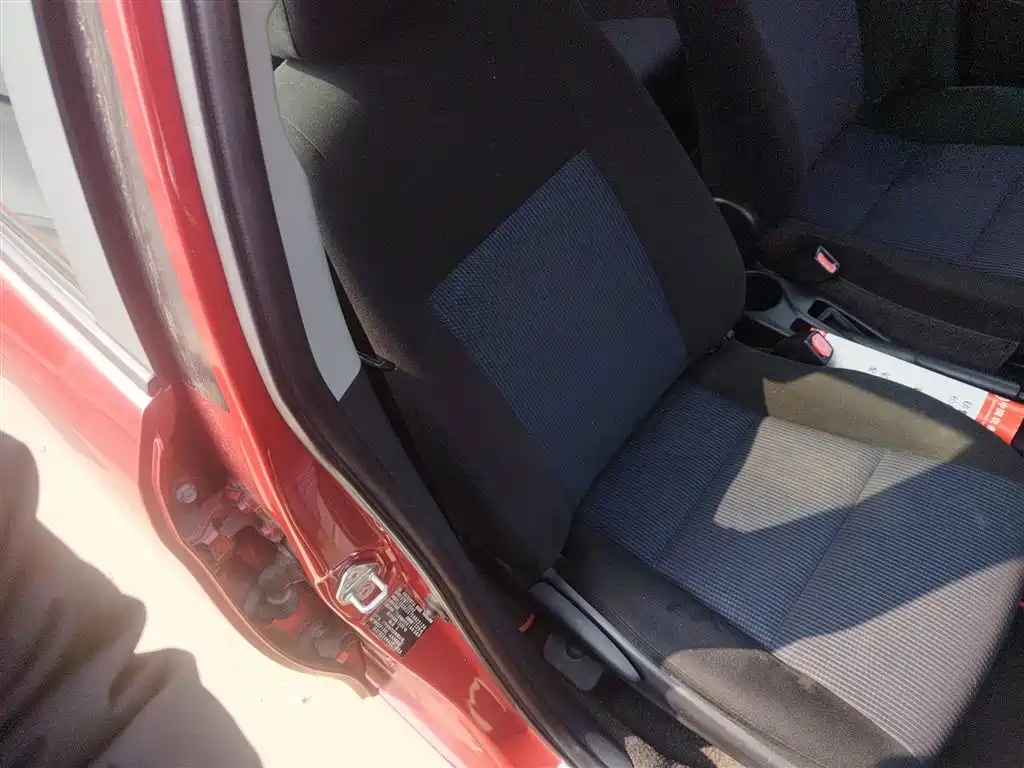 Toyota YARiS L Zhi Xuan 2014 1.3E Automatic Charming Edition фото 25