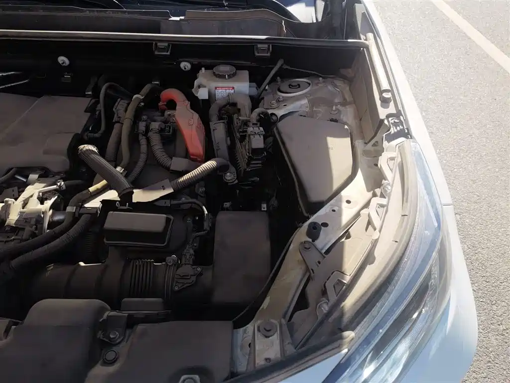 Toyota RAV4 Rongfang 2021 Hybrid 2.5L E-CVT AWD Flagship Edition фото 24