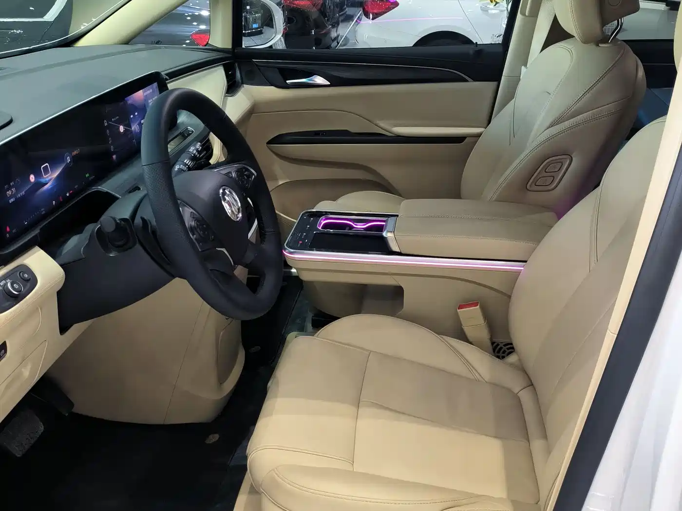 Buick GL8 2023 ES Landmaster Exclusive фото 4