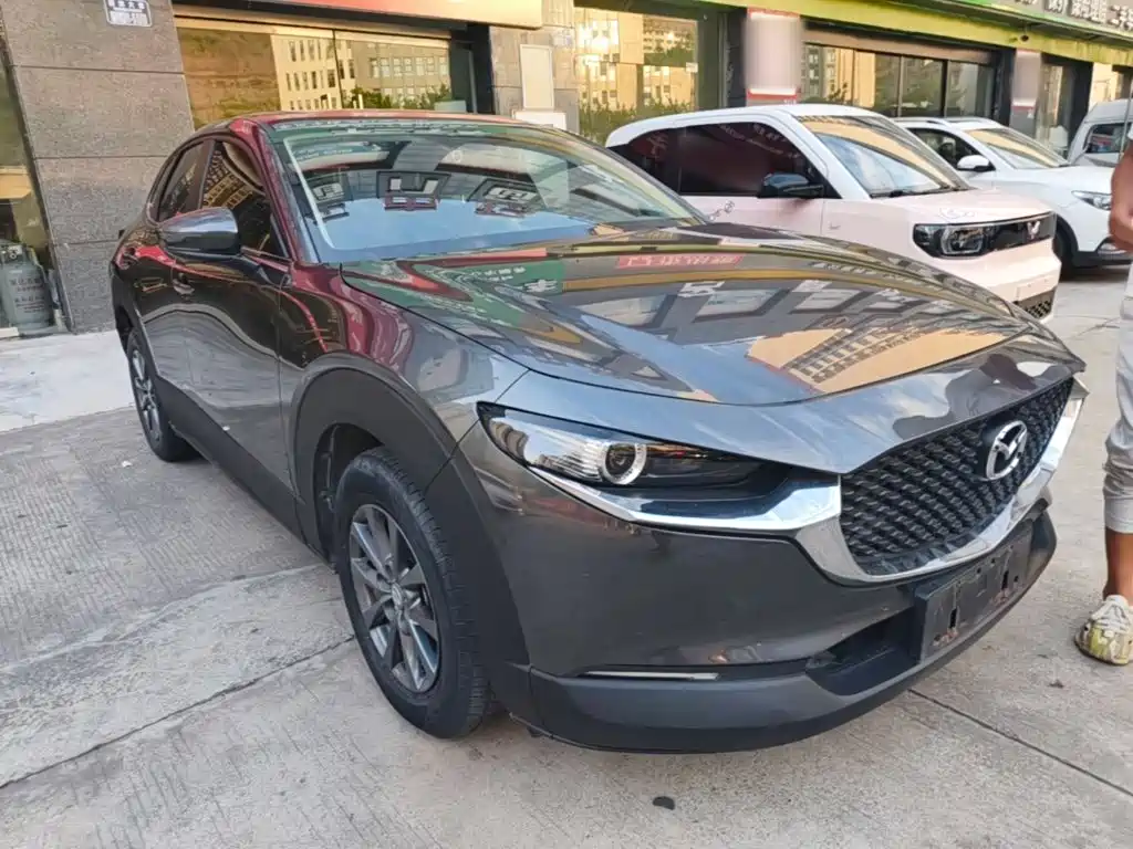 Фото 4 - Mazda CX-30