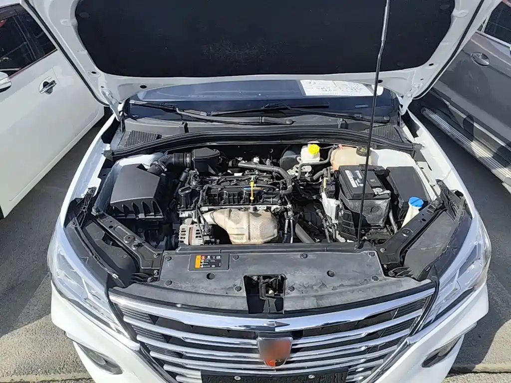 Roewe i5 2018 2019 1.5L Auto 4G-Connected Langyue Edition