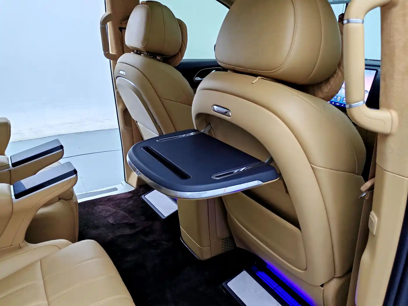 Voyah Dreamer 2025 2025 PHEV AWD Flagship Qian Kun Edition