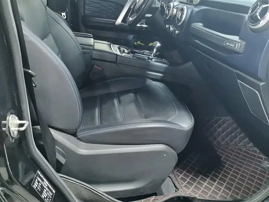 BAIC ORV Beijing Offroad BJ40 2019 PLUS 2.3T Automatic 4WD Luxury Edition China VI фото 8