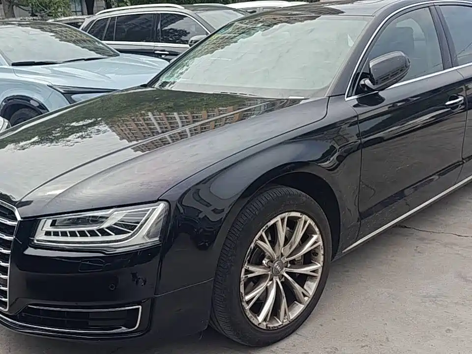 Audi A8 2014 A8L 50 TFSI quattro Luxury фото 2