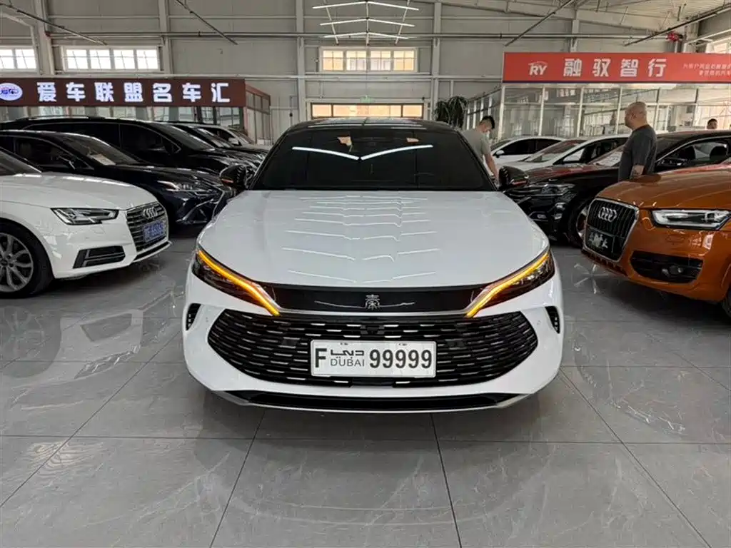 BYD Qin L 2025 DM-i Smart Drive Edition 80KM Leading фото 2