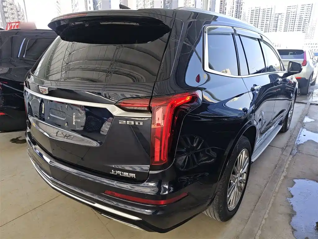 Cadillac XT6 2021 2.0T 7-seater 4WD Luxury фото 7