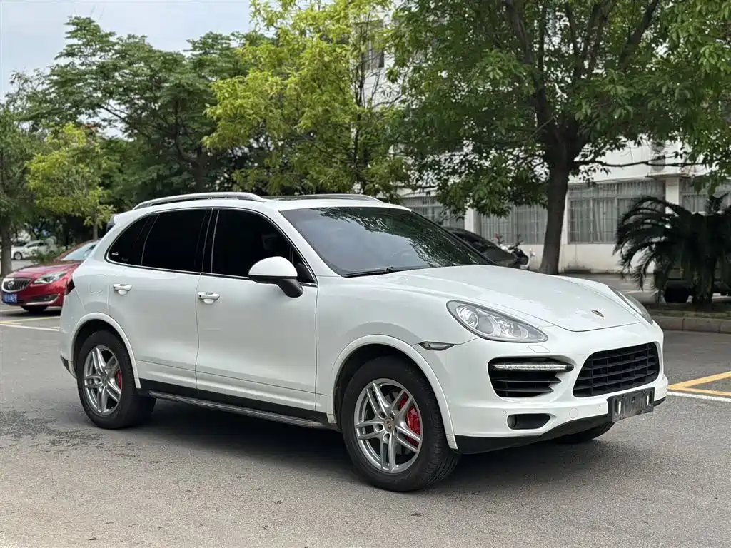 Porsche Cayenne 2015 Cayenne 3.0T фото 3