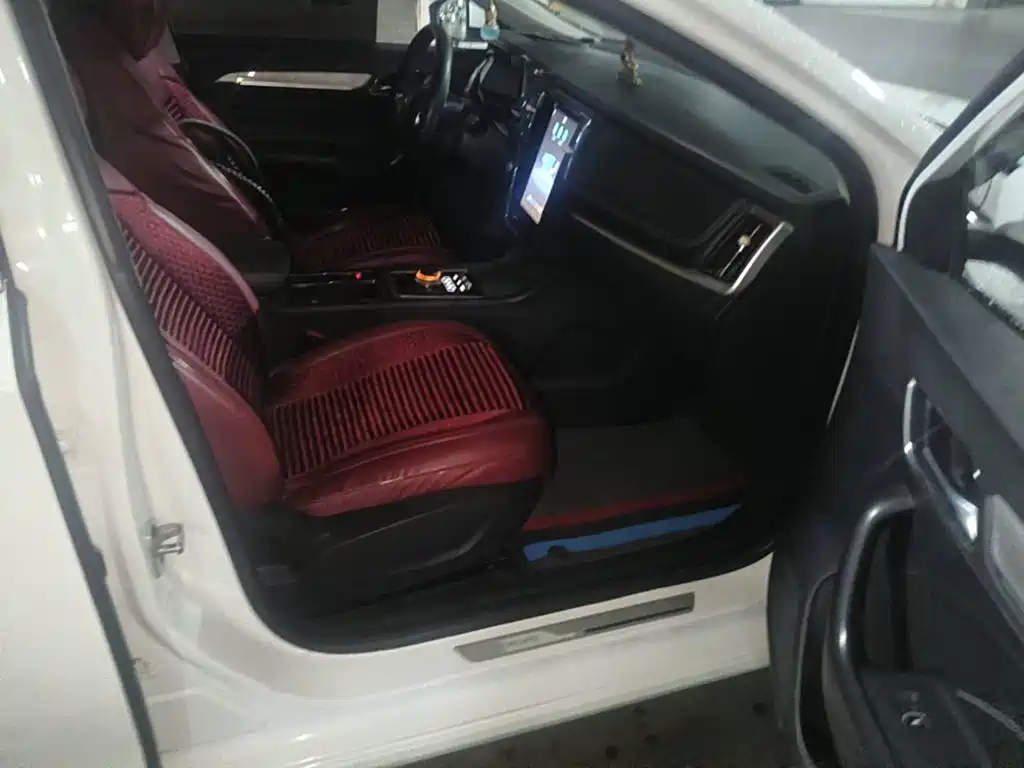 Roewe i6 New Energy 2019 2017 45T Hybrid Connected Smart Enjoyment Edition