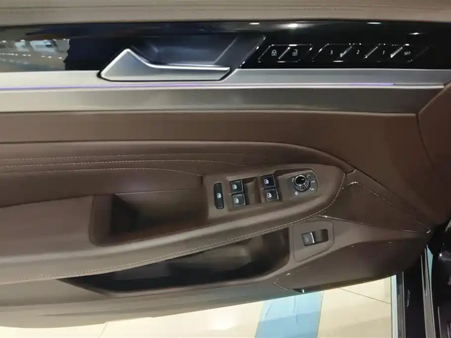 Volkswagen Phideon 2021 380TSI Luxury Edition фото 7