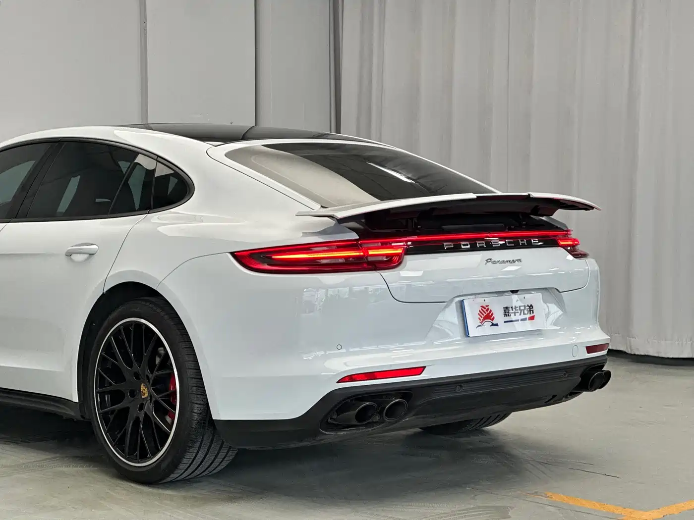 Porsche Panamera 2017 Panamera 3.0T фото 14