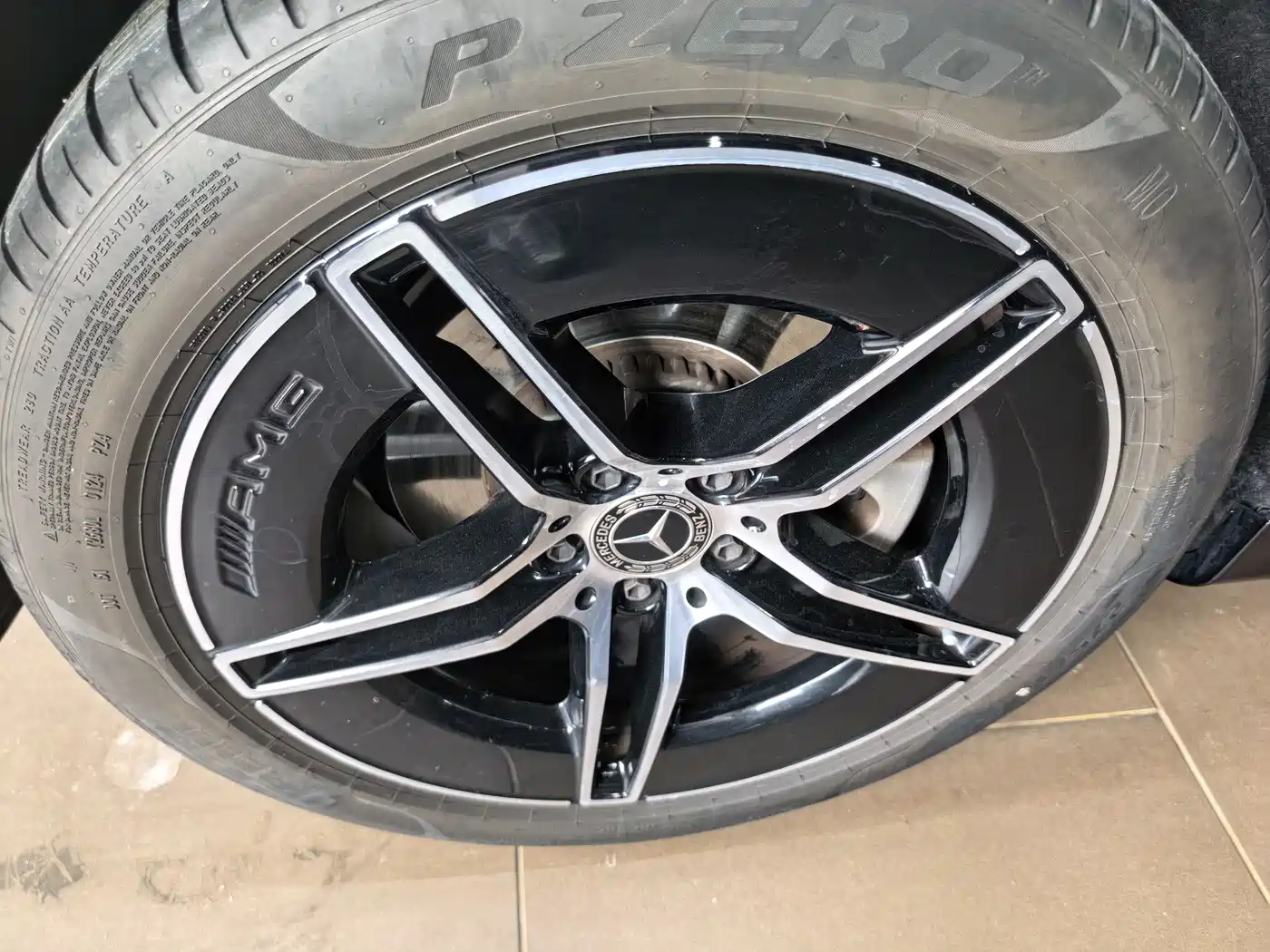 Mercedes-Benz E-Class 2024 Model E 300 L Luxury Sport фото 9
