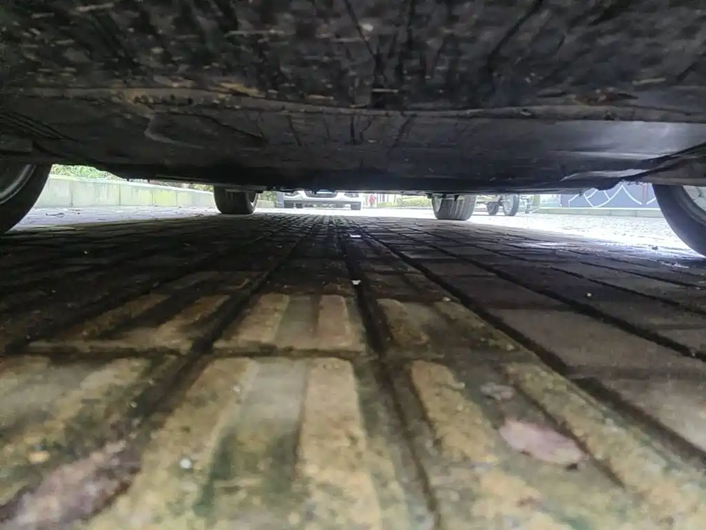 Фото 10 - Audi A6L