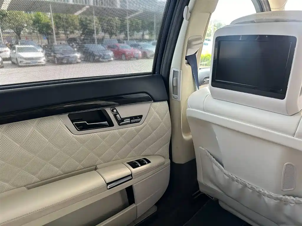 Mercedes-Benz S-Class 2011 S 350 L CGI фото 22