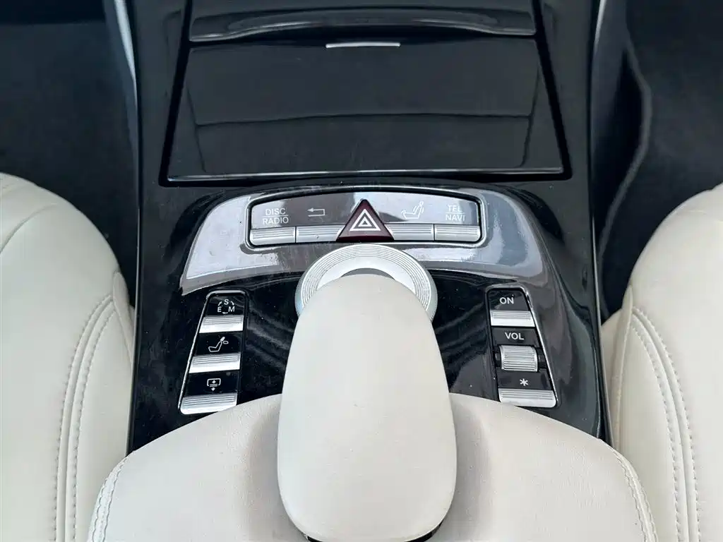 Mercedes-Benz S-Class 2011 S 350 L CGI фото 15