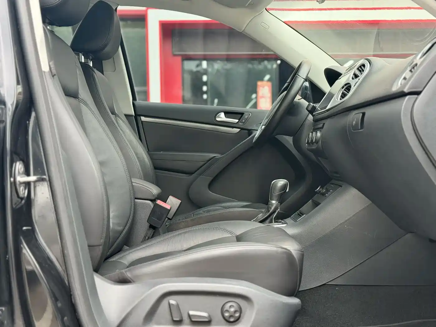 Volkswagen Tiguan 2013 1.8TSI Auto 2WD Comfort Edition фото 9