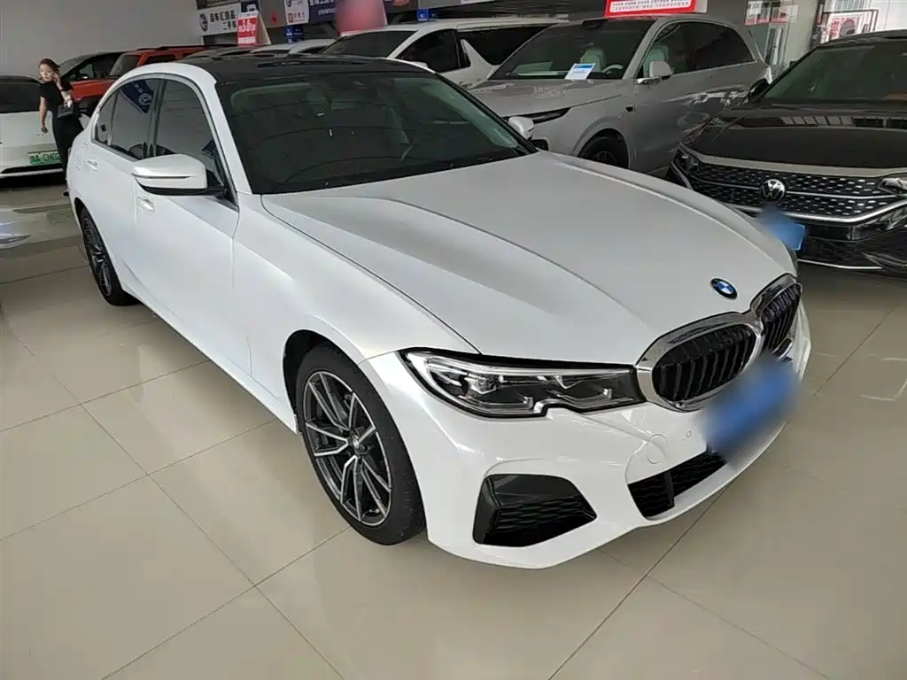 BMW 3 Series 2022 325Li M Sport Package фото 4