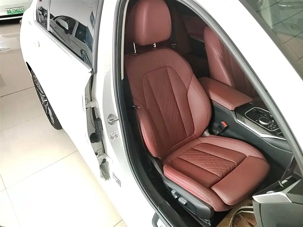 BMW 3 Series 2022 325Li M Sport Package фото 25