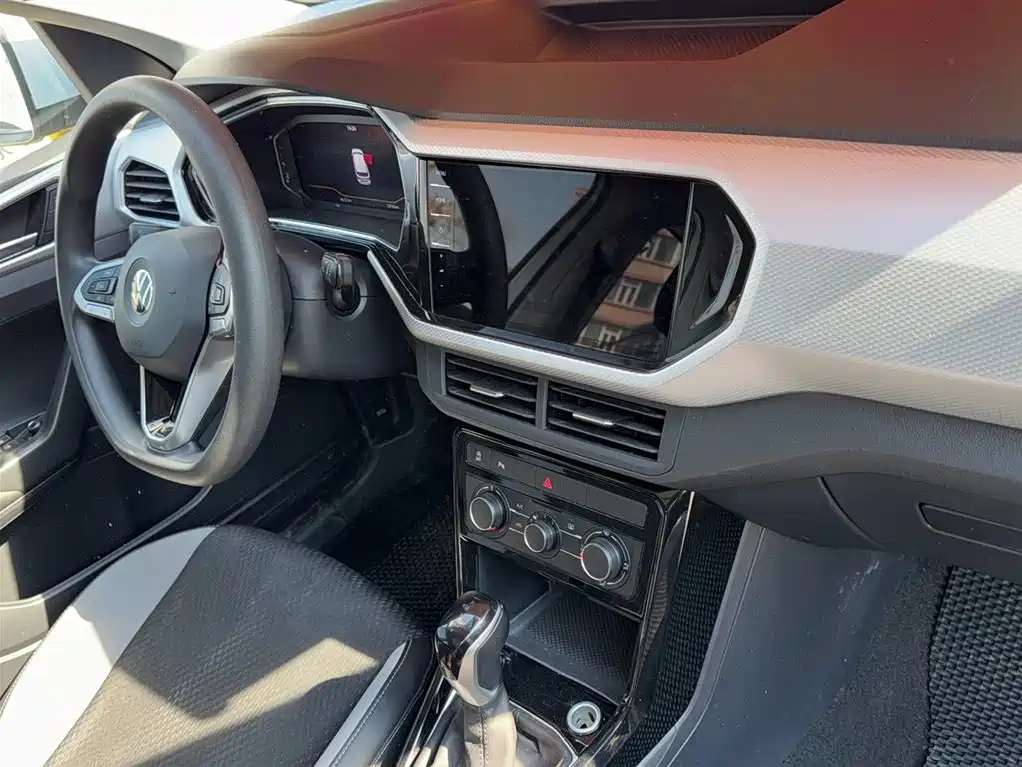 Volkswagen Tanying 2021 200TSI DSG Joy Smart Connect Edition фото 14