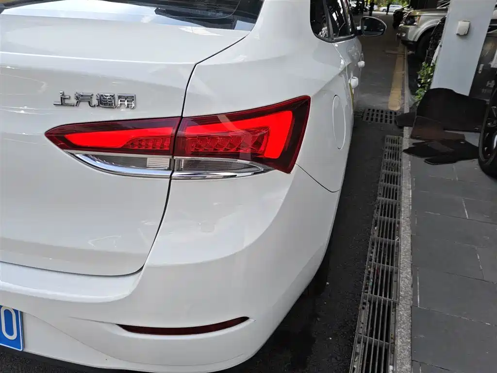 Buick Excelle 2021 Facelift 1.3T Auto Mild Hybrid Progressive фото 8