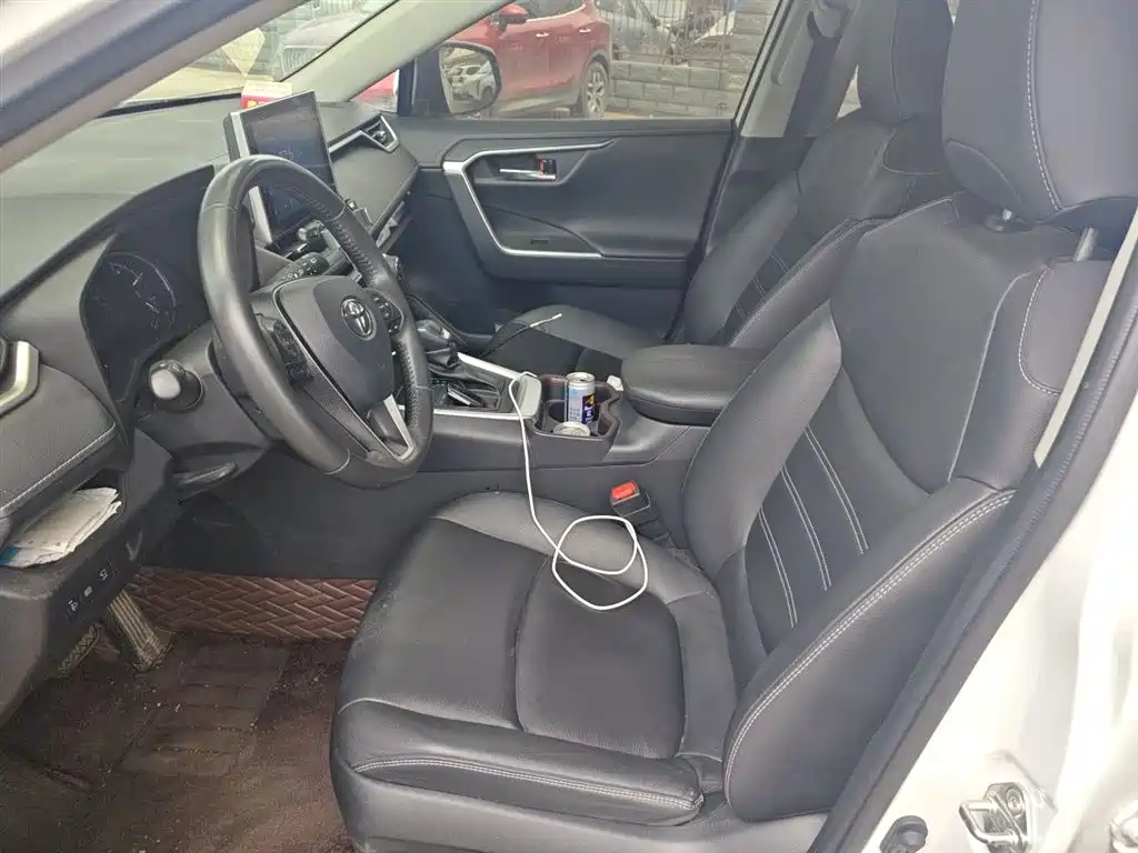 Toyota RAV4 Rongfang 2022 2.0L CVT 2WD Trend Plus Edition фото 8