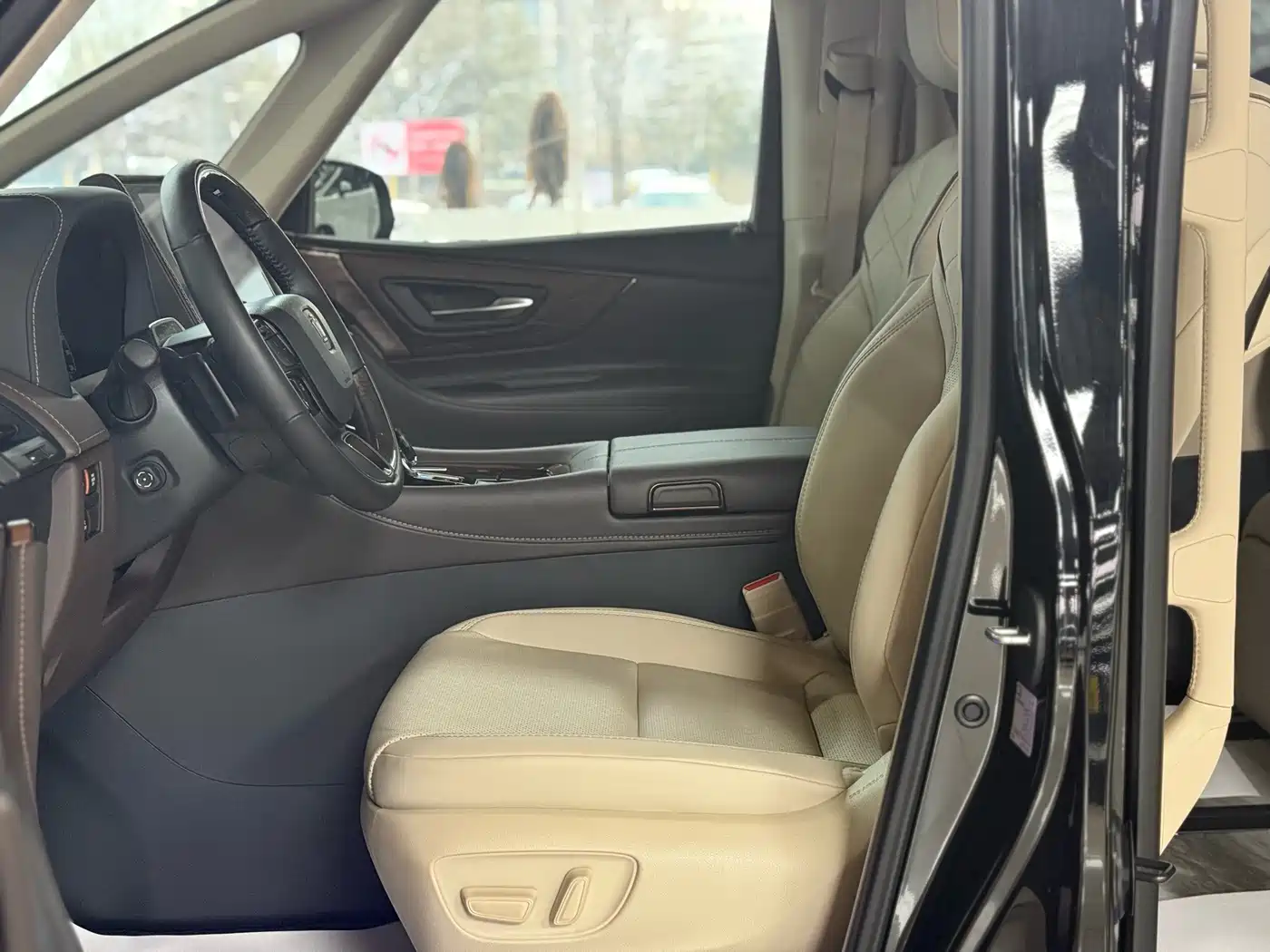 Toyota Vellfire 2024 Crown Hybrid 2.5L Executive Premium Edition фото 12