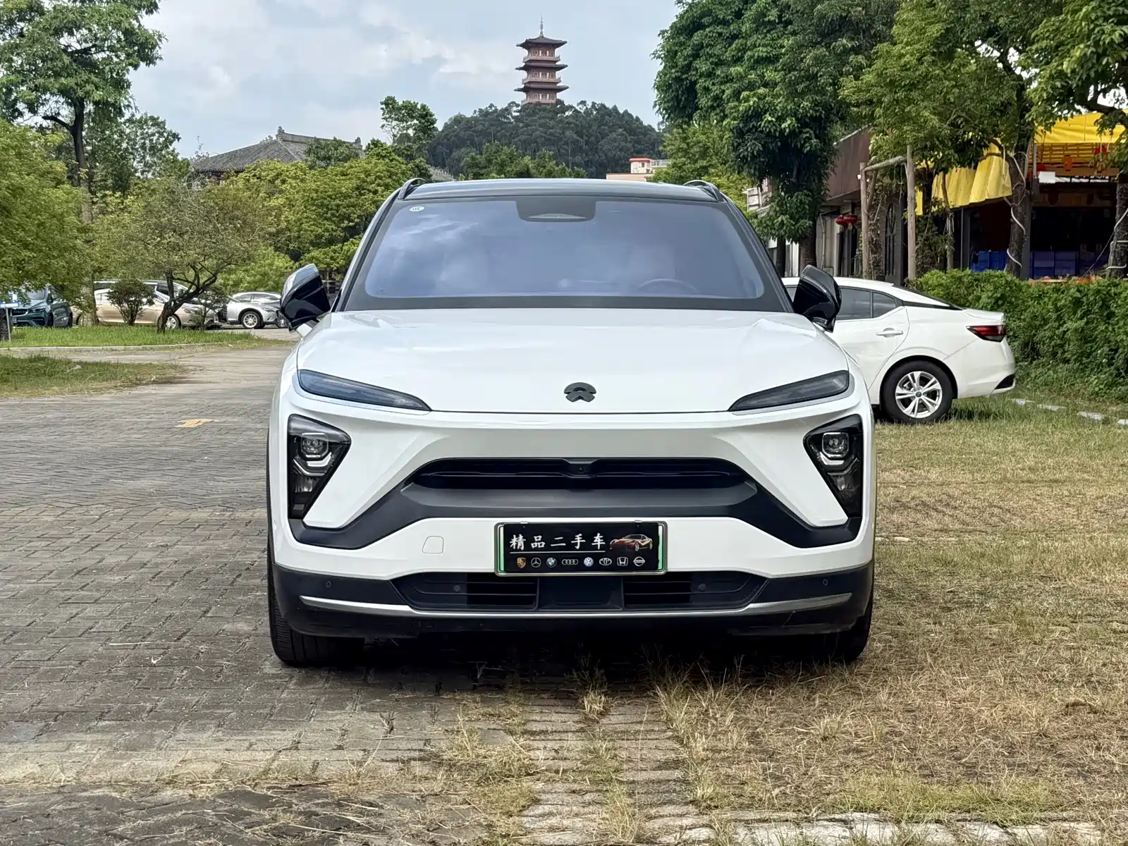 Фото 2 - NIO ES6