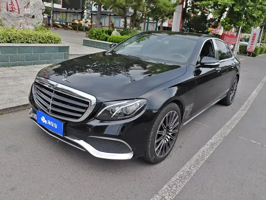 صورة 1 - Mercedes-Benz E-Class