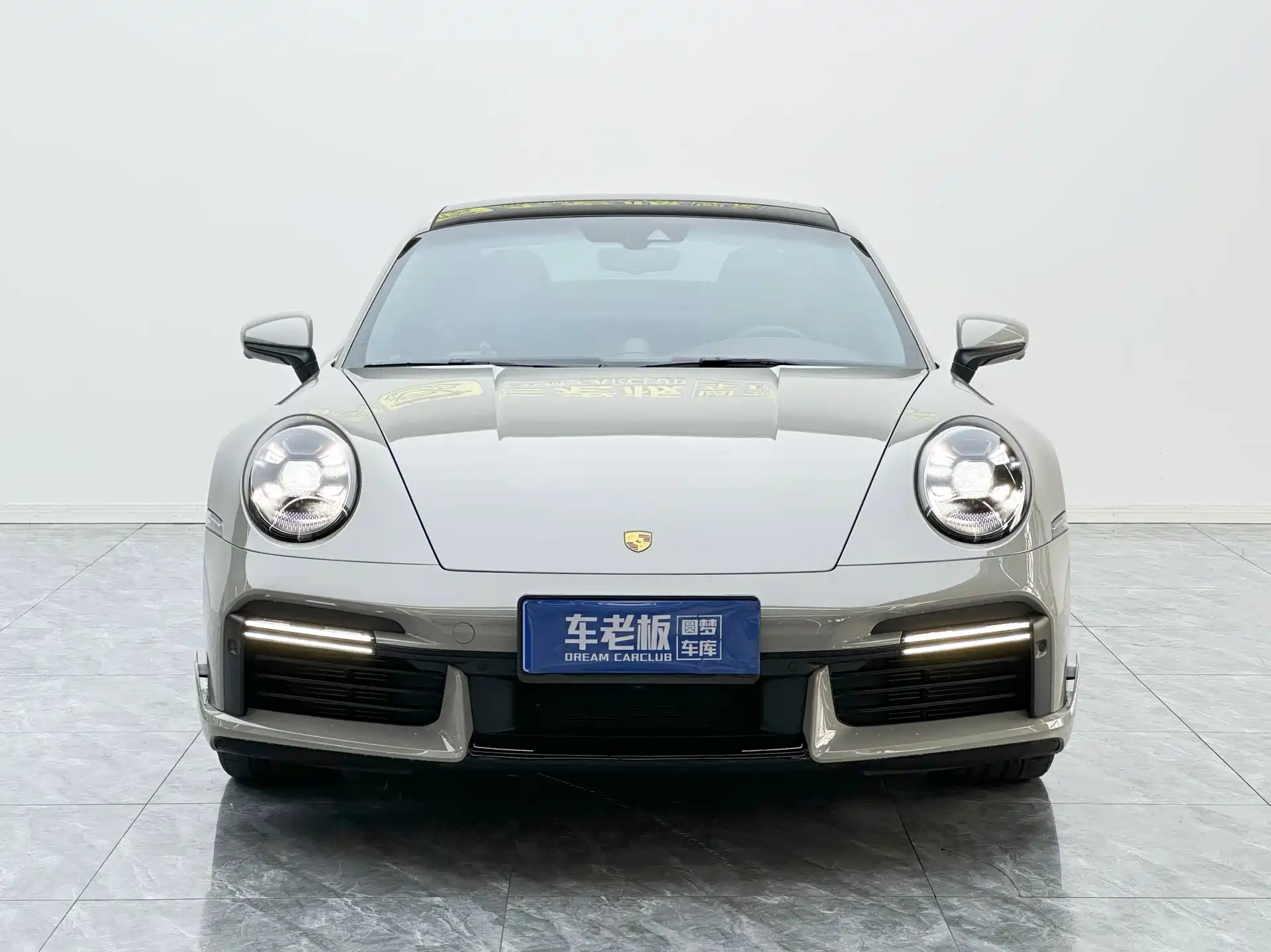 Фото 2 - Porsche 911