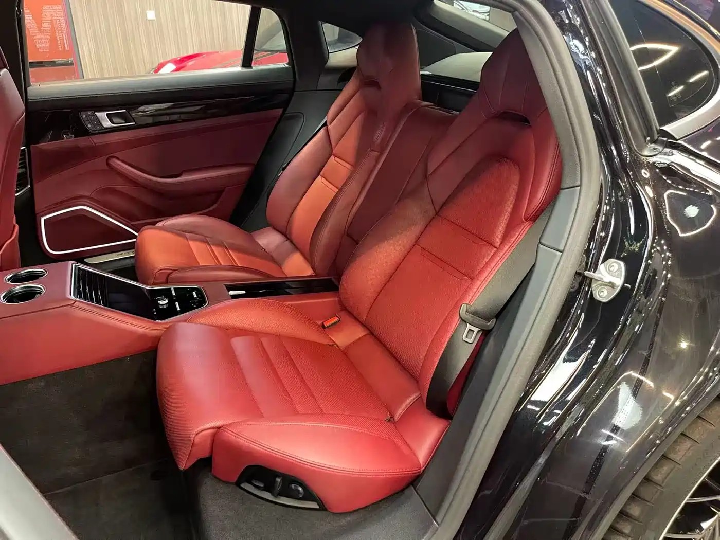 Porsche Panamera 2023 Panamera 4 Executive Long Wheelbase 2.9T фото 12