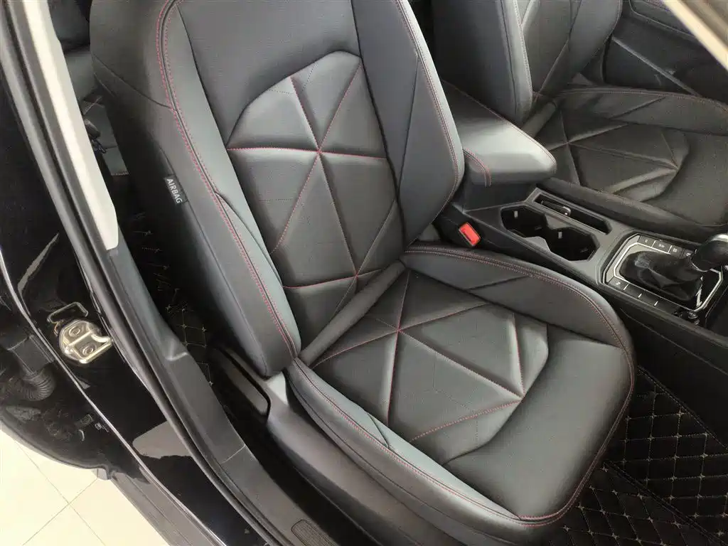 Volkswagen Lavida 2023 300TSI DSG Starlight Eternal Comfort Edition фото 25