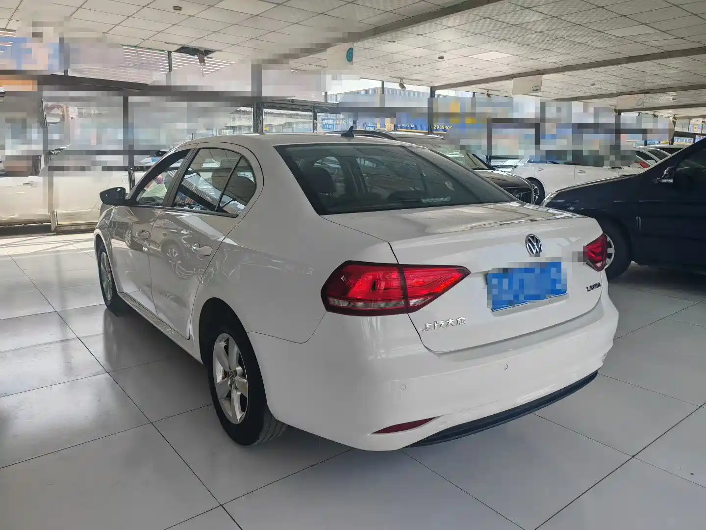 Фото 7 - Volkswagen Lavida