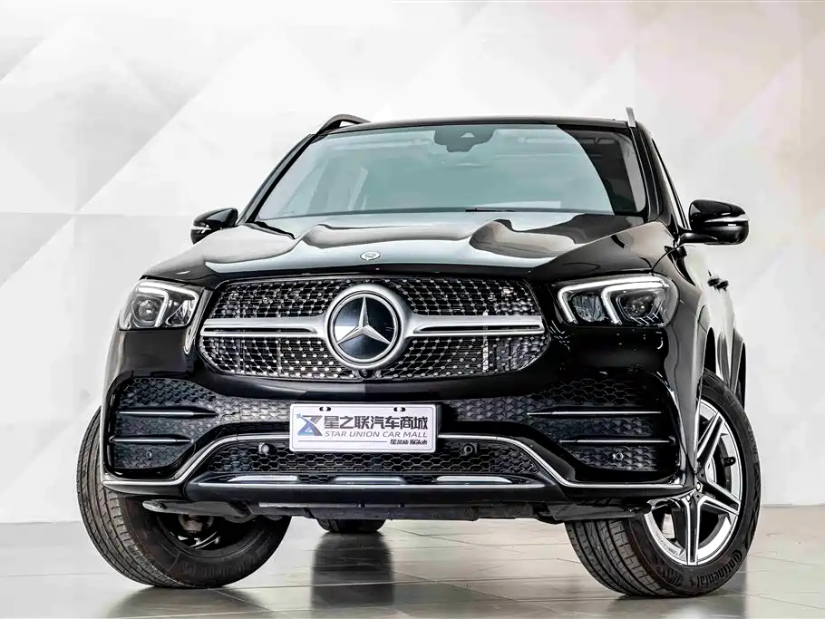 Mercedes-Benz GLE 2023 GLE 450 4MATIC Luxury фото 3