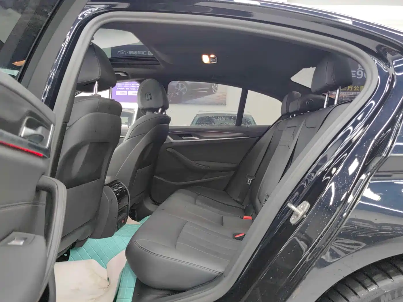BMW 5 Series (Import) 2022 525i M Sport Package фото 9