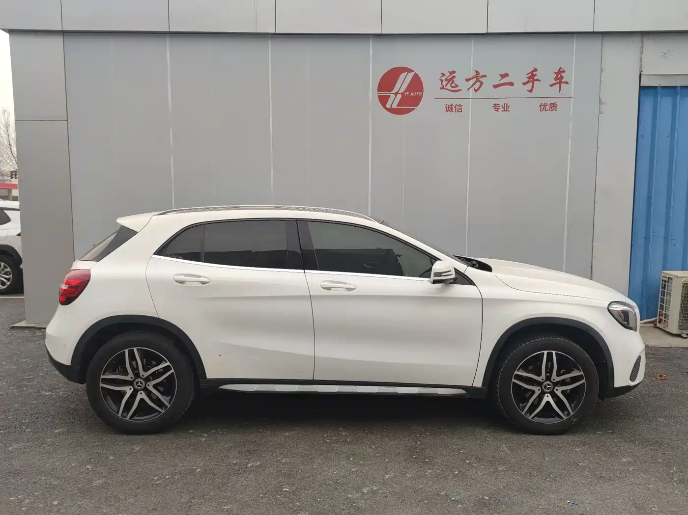 Mercedes-Benz GLA 2017 GLA 200 Fashion фото 2