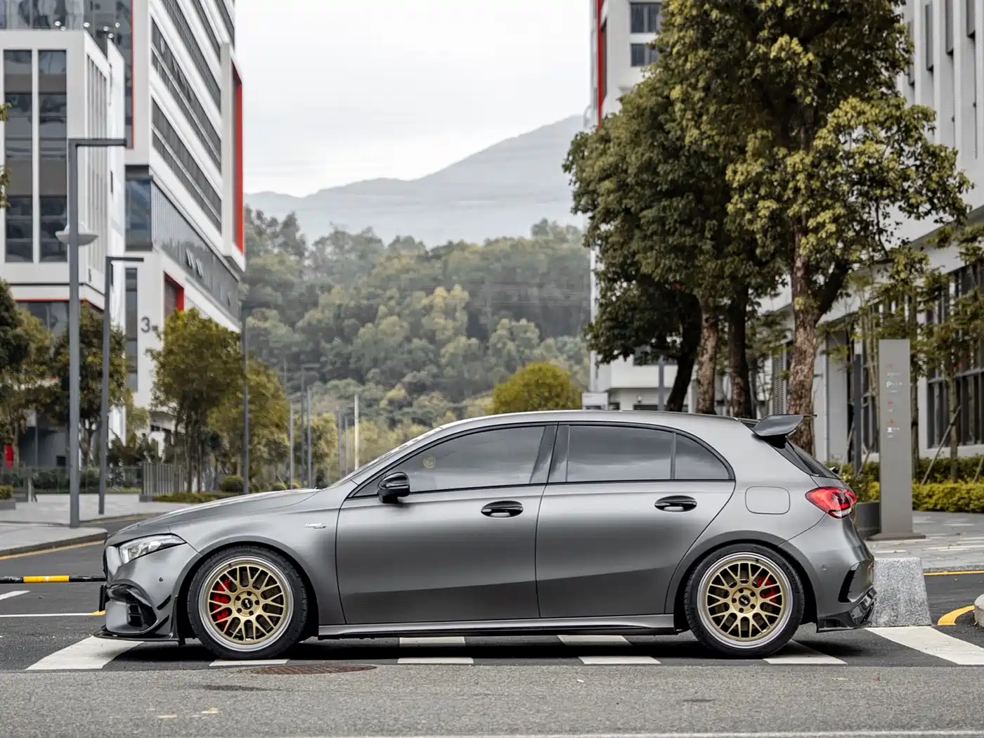 MERCEDES-BENZ A CLASS AMG