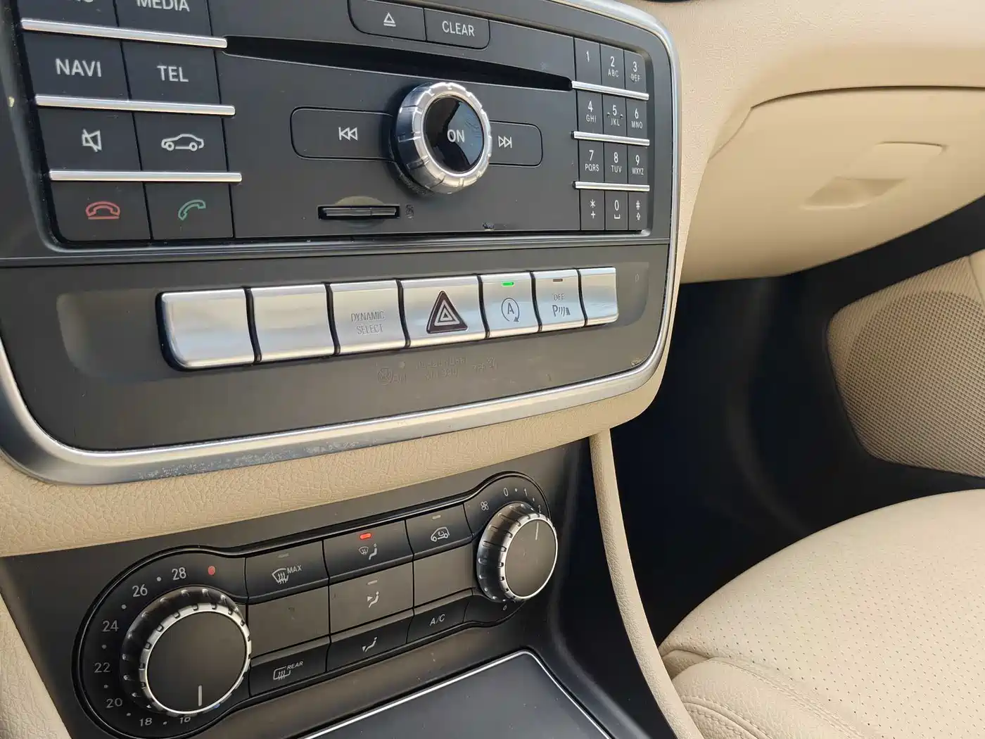 Mercedes-Benz GLA 2017 GLA 200 Dynamic фото 19