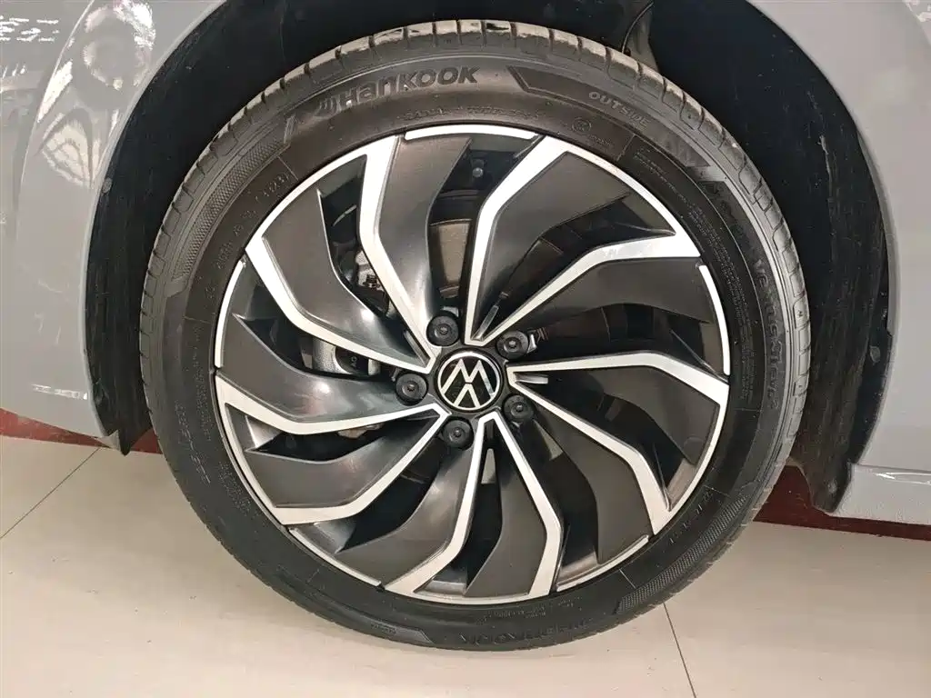 Volkswagen Golf 2023 Facelift 280TSI DSG Pro фото 25