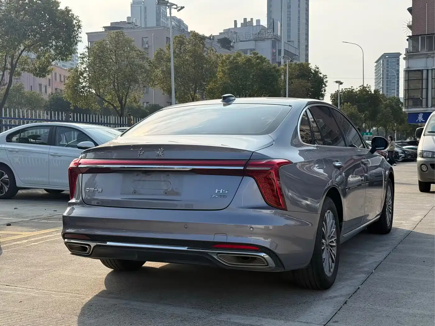 Hongqi H5 2023 1.5T DCT Smart Connect Flag Rhythm фото 4