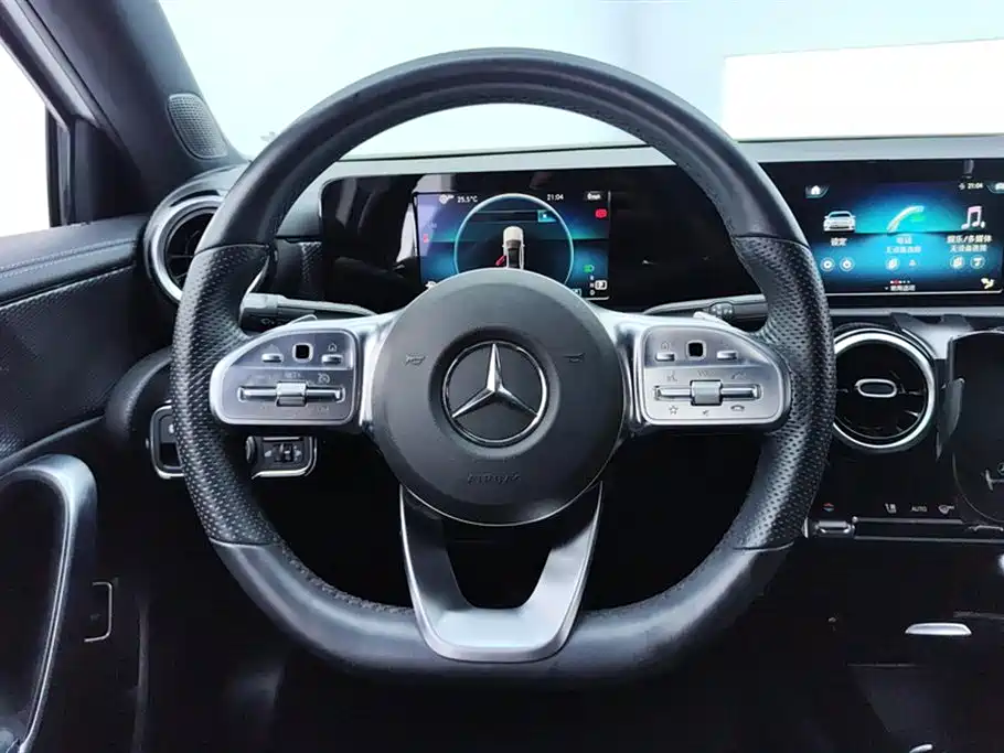 Mercedes-Benz A-Class 2019 A 180 L Sport Sedan фото 15