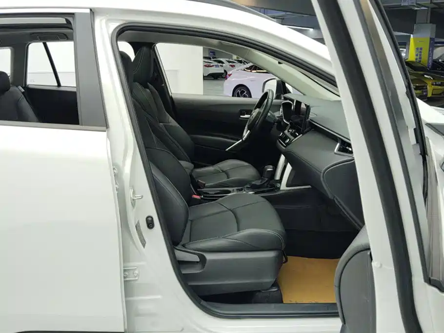Toyota Frontlander 2023 2.0L Smart Hybrid Dual Engine Prestige Edition фото 8